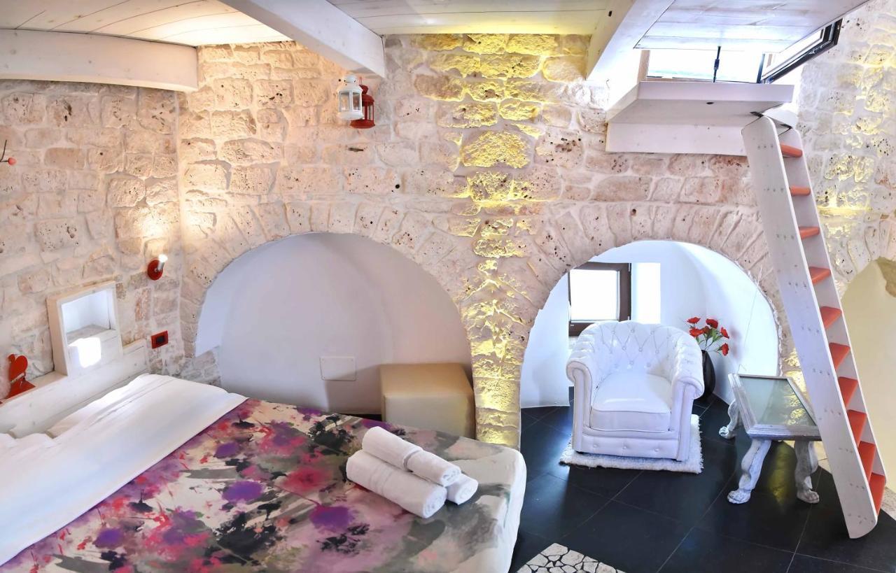 Bed and Breakfast L'Angolo Di Gaudi, Casa Mila Putignano Exteriér fotografie