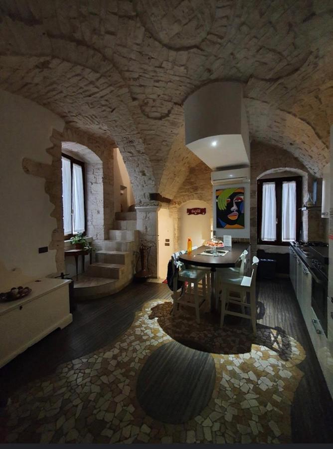 Bed and Breakfast L'Angolo Di Gaudi, Casa Mila Putignano Exteriér fotografie